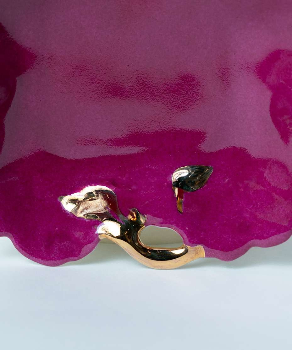 Fuchsia Gold-rimmed Leaf Bread Plate