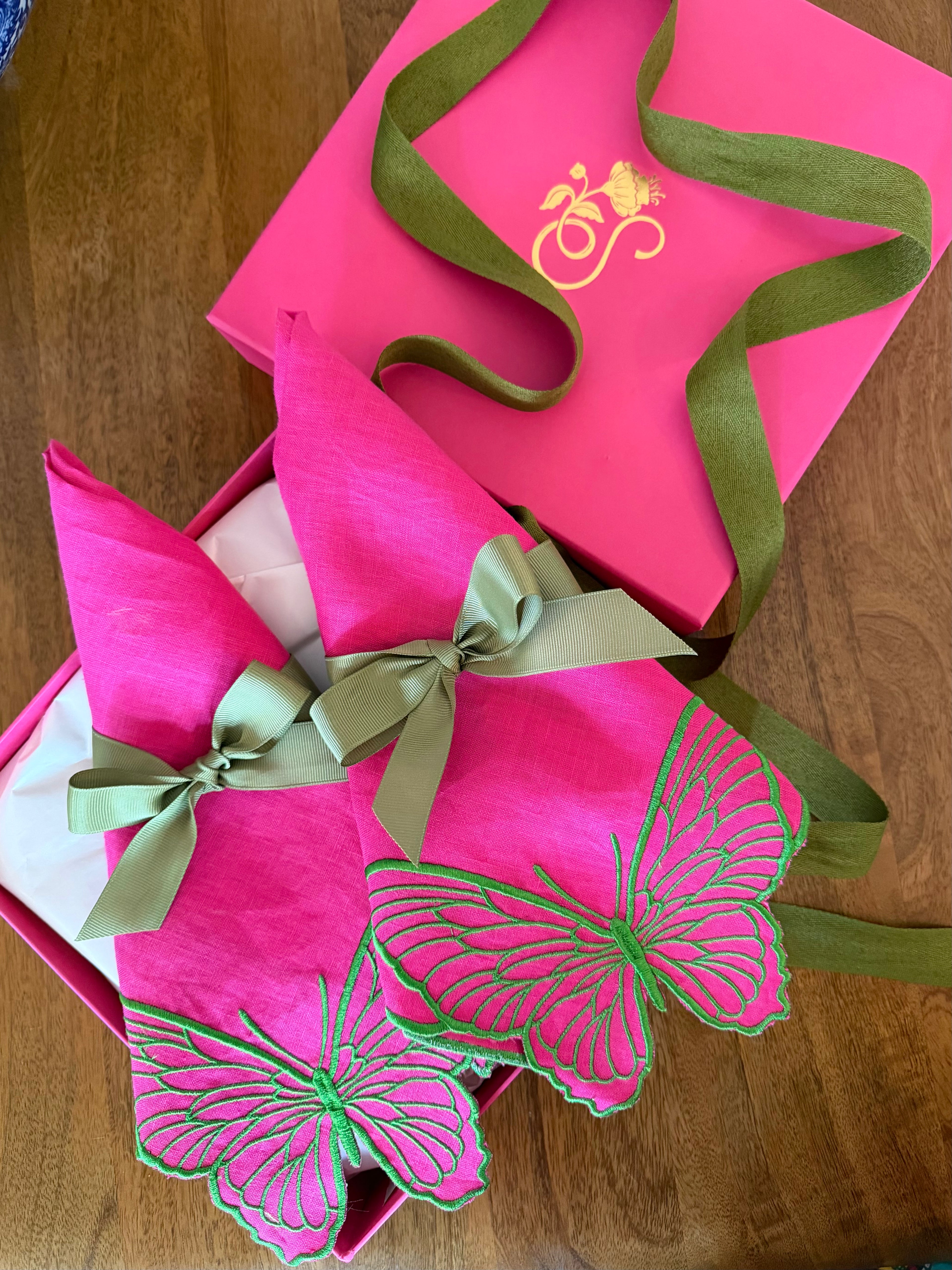 Butterfly embroidered linen napkin: Set of 2